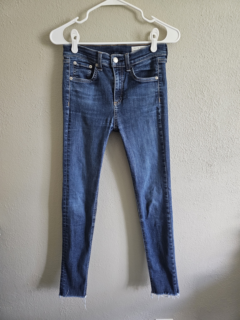 Rag & Bone 10" Ankle Skinny Jeans Size 25 Raw Hem
